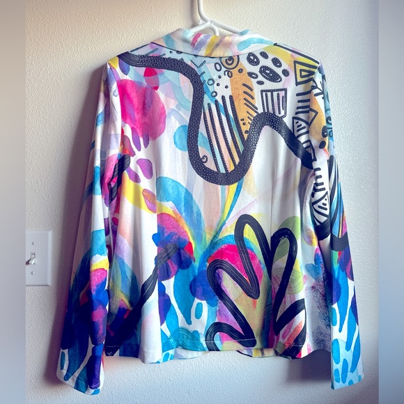 Missy bright printed jacket blazer with rhinestones. - Picture 2 of 9